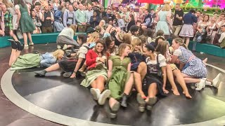 Crazy Girls  Oktoberfest München 2019  1 Wiesn Tag  Damenfahrt Teufelsrad  Bierfest  Big Party [upl. by Ellienad]