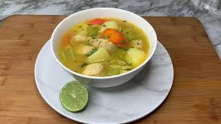 SOPA DE POLLO SÚPER FÁCIL DE HACER Y DELICIOSA 🤤 Chef Darianny [upl. by Ecienal]