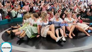 Teufelsrad  Damen Fahrt Oktoberfest München 2020 Devils Wheel Girls Ride  Crazy Bavarian Girls [upl. by Nirret755]