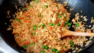 HOW TO MAKE A DELICIOUS CHINESE FRIED RICE RECIPE [upl. by Dudley]