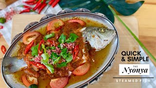 Quick amp Simple Nyonya Style Steamed Fish  快速简单娘惹蒸鱼 [upl. by Loats107]