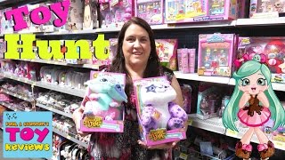 Toy Hunt Hunting Shopkins Disney Tsum Tsum ToysRUs Fun  PSToyReviews [upl. by Llennhoj]