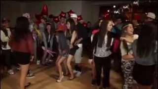 Perreo Dance Party to Anand Bhatt quotEl Latindioquot  Un Perreo Hacemos [upl. by Nitneuq]